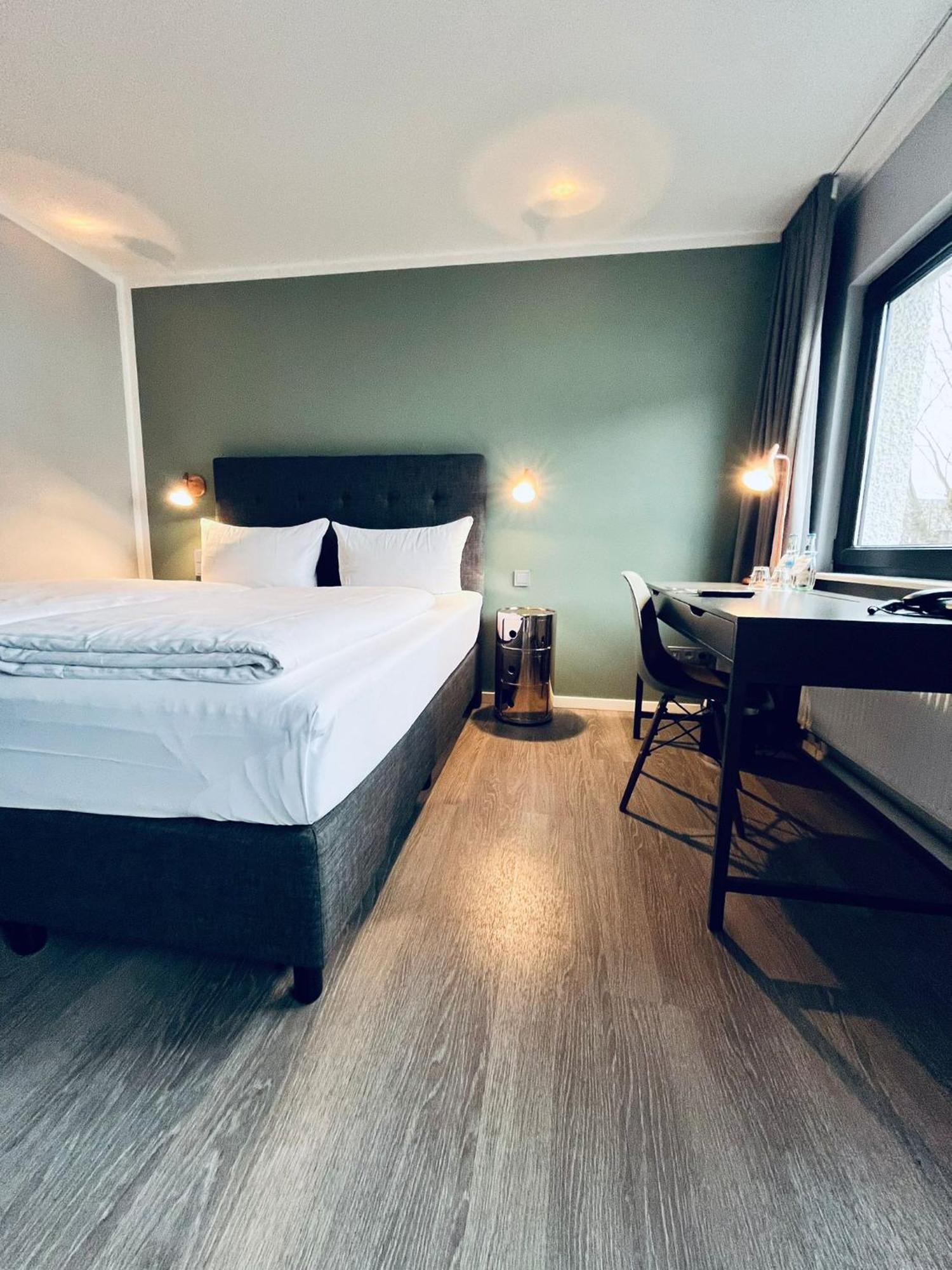 Rugs Hotel Koeln Екстериор снимка