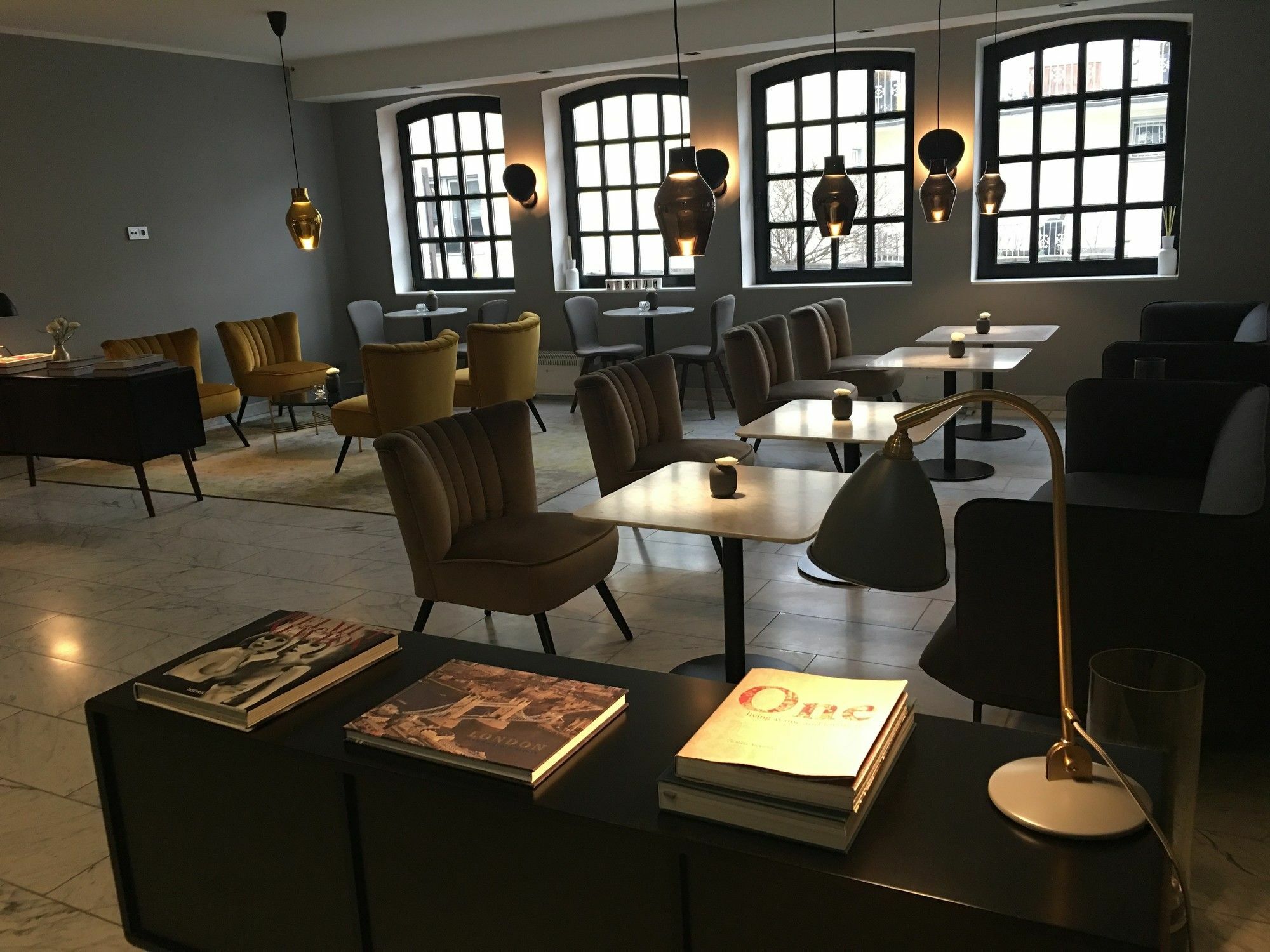 Rugs Hotel Koeln Екстериор снимка